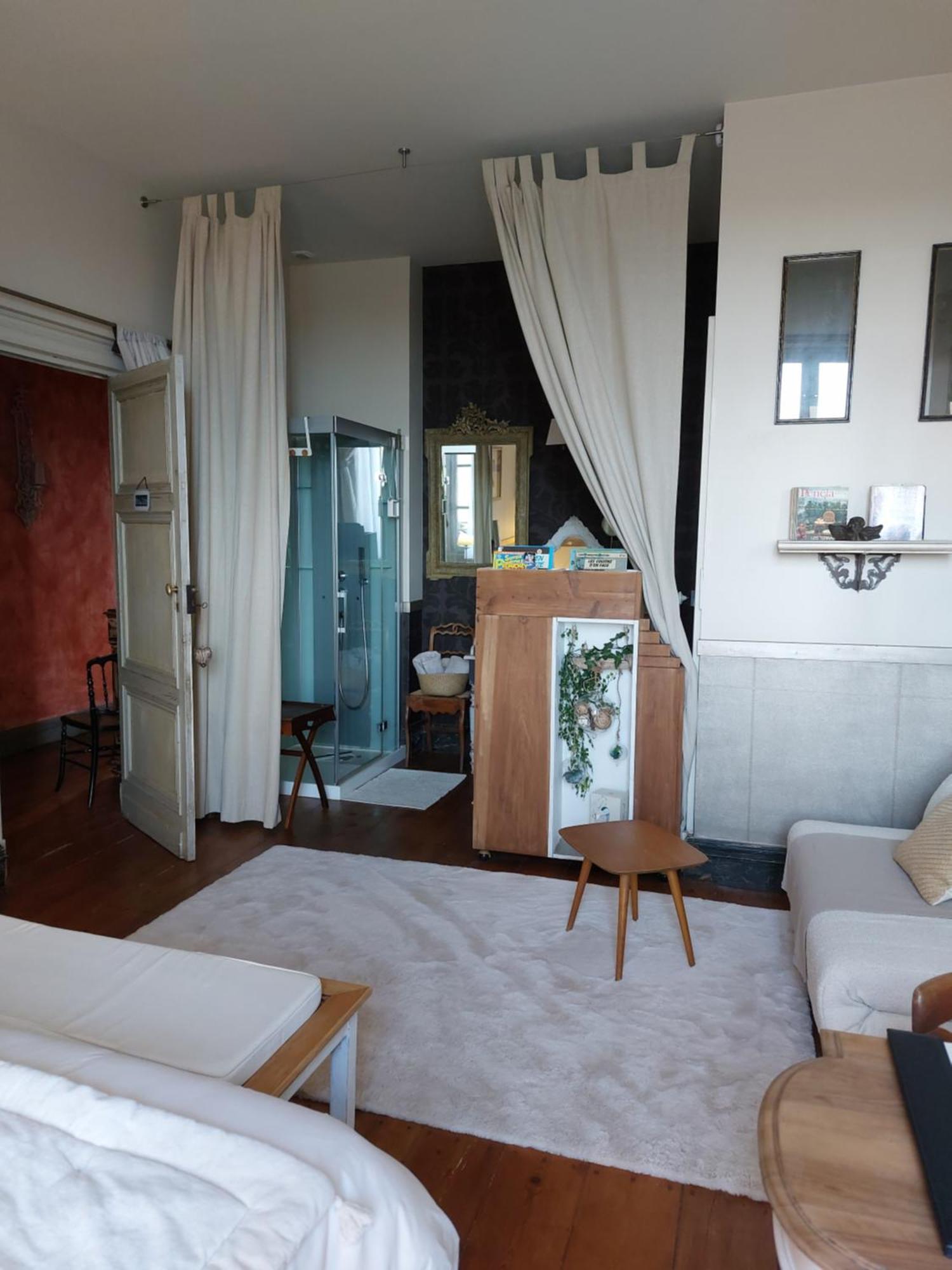 Au Bonheur D'Alphonse Bed & Breakfast Lusignan-Petit Luaran gambar